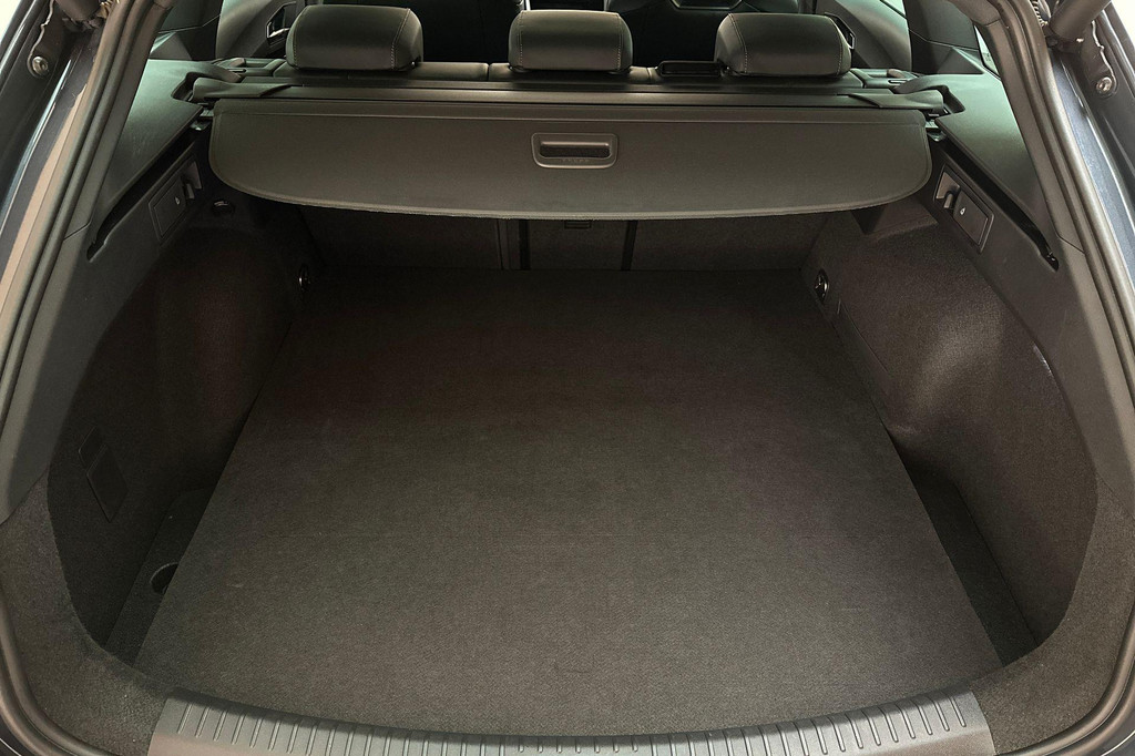 CUPRA Leon Sportstourer (JNB55G) met abonnement