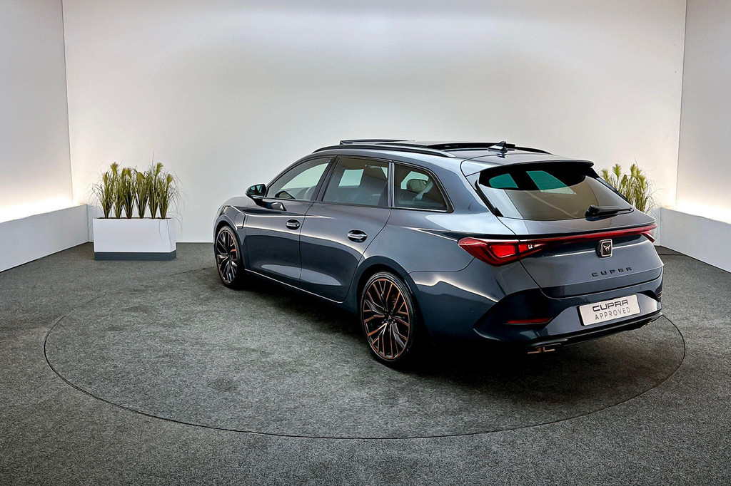 CUPRA Leon Sportstourer (JNB55G) met abonnement