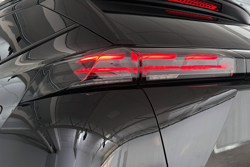 Peugeot 2008 (JPV15K) met abonnement