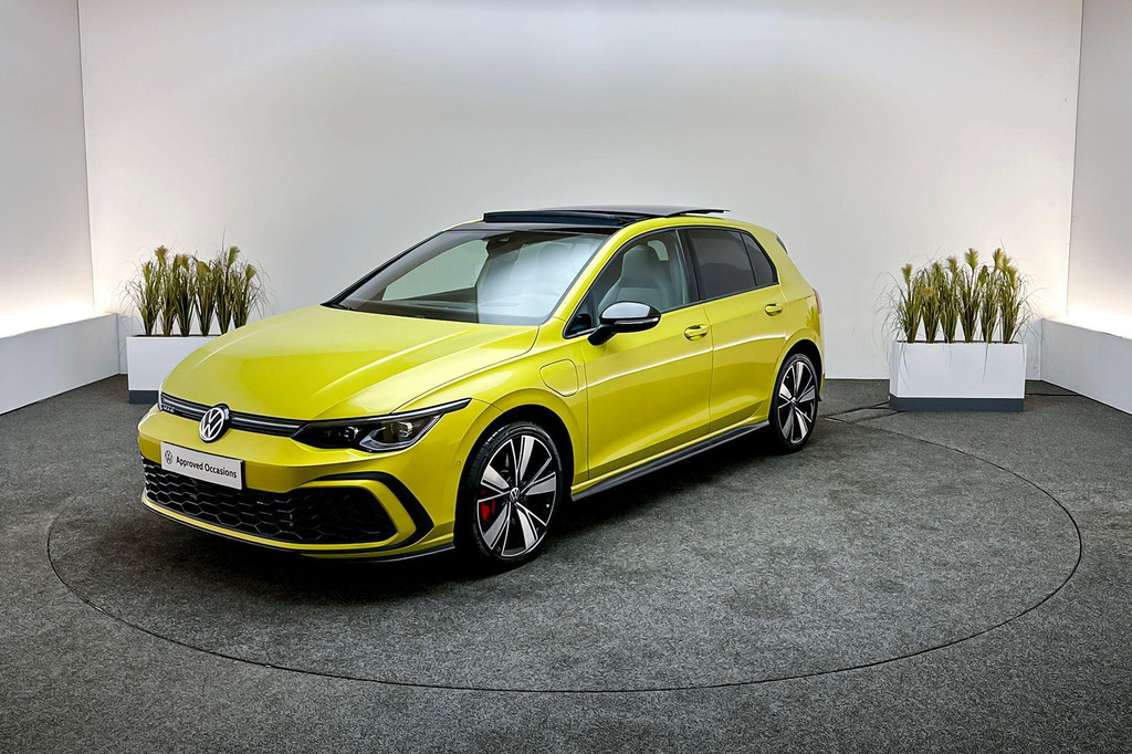 Volkswagen Golf GTE (JPD14S) met abonnement