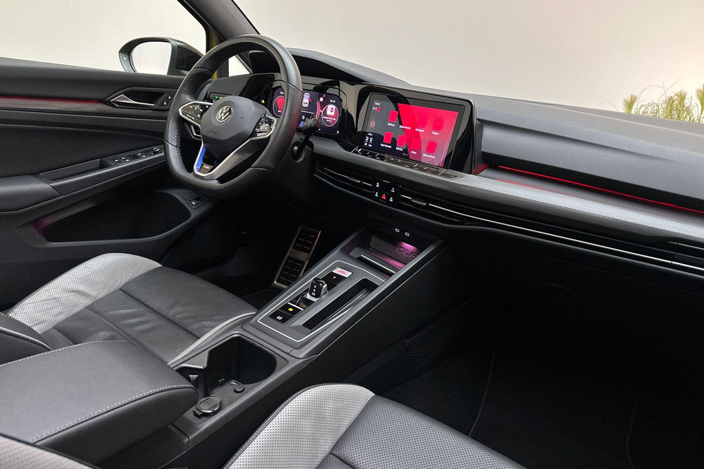 Volkswagen Golf GTE (JPD14S) met abonnement