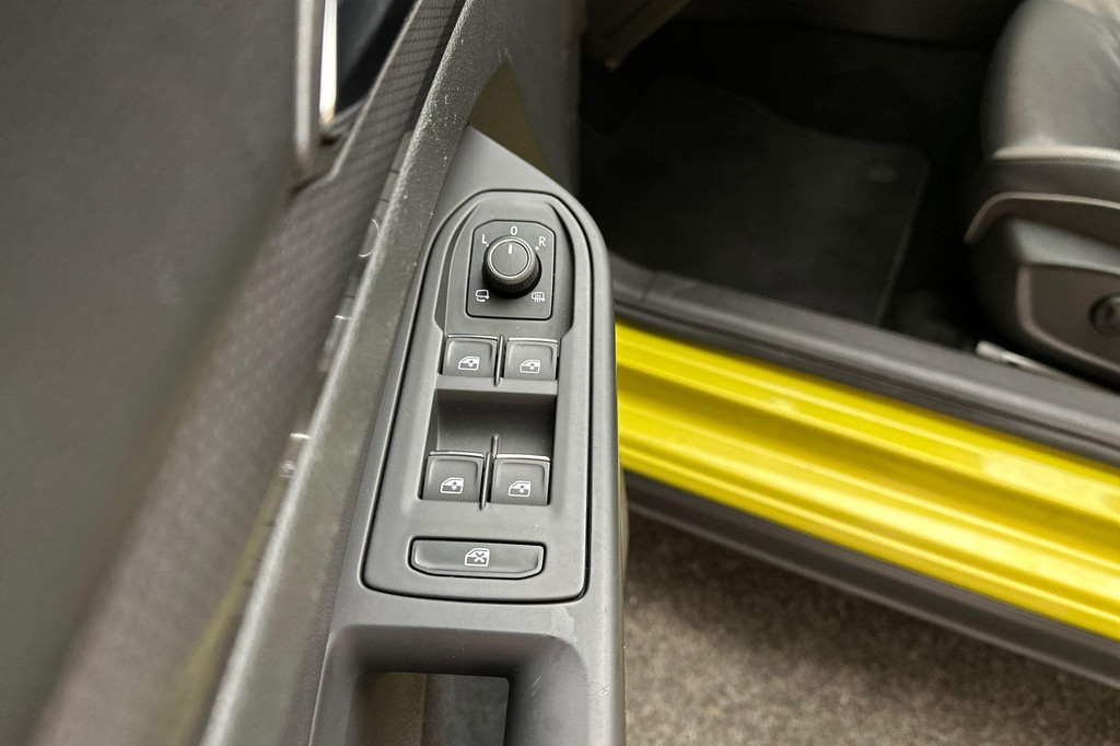 Volkswagen Golf GTE (JPD14S) met abonnement