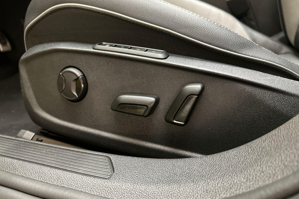 Volkswagen Golf GTE (JPD14S) met abonnement