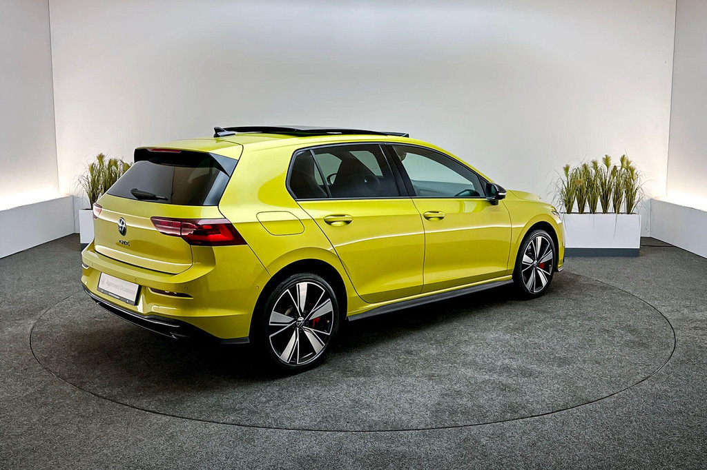 Volkswagen Golf GTE (JPD14S) met abonnement