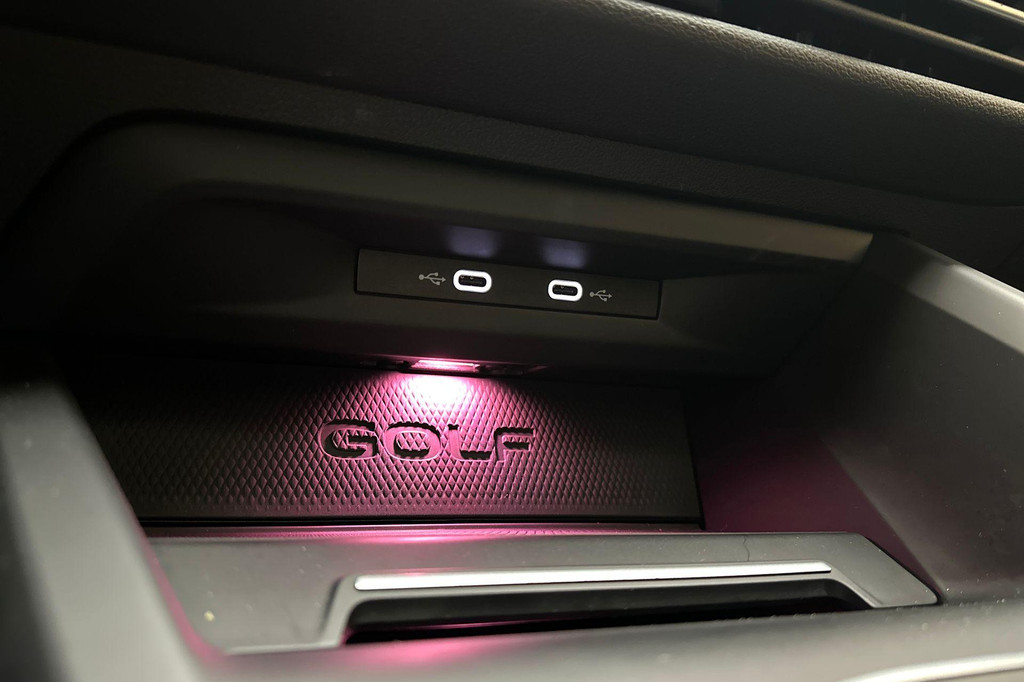 Volkswagen Golf GTE (JPD14S) met abonnement