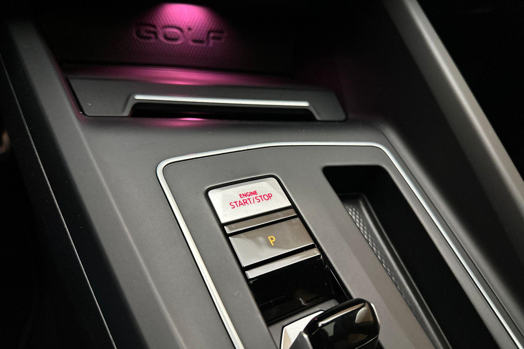 Volkswagen Golf GTE (JPD14S) met abonnement