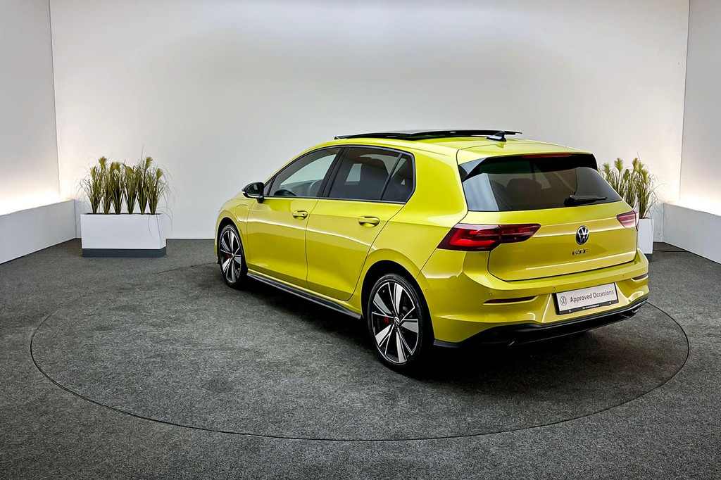 Volkswagen Golf GTE (JPD14S) met abonnement