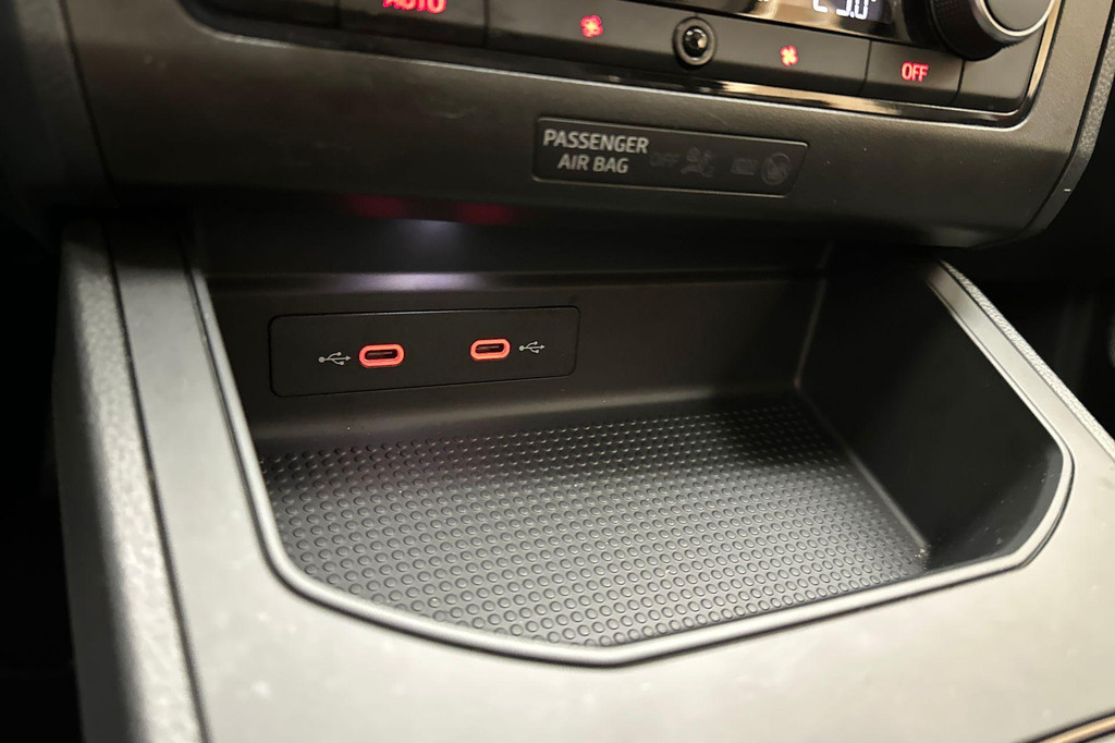 Seat Ibiza (JNL48R) met abonnement