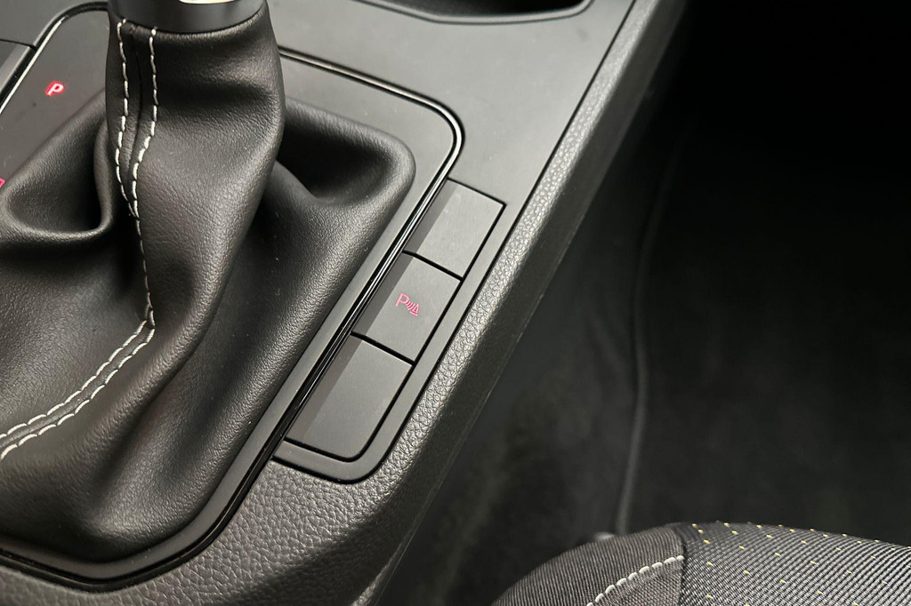 Seat Ibiza (JNL48R) met abonnement