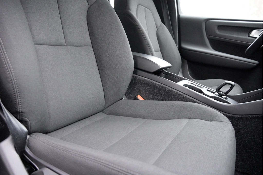 Volvo XC40 (L456LF) met abonnement