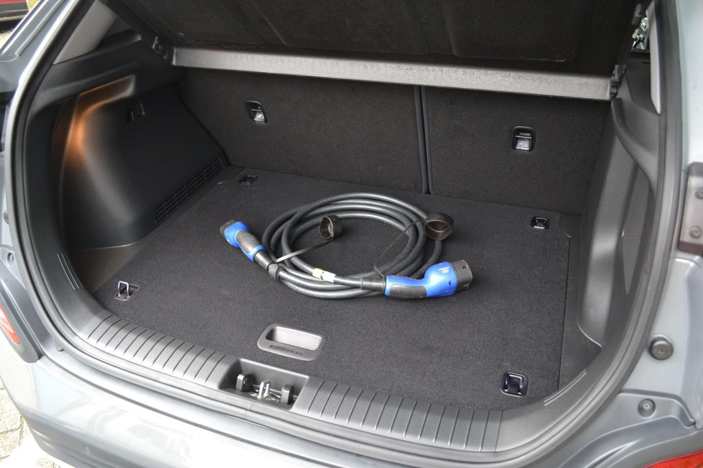 Hyundai Kona (J008SF) met abonnement