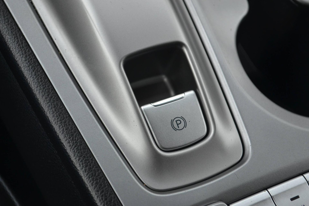 Hyundai Kona (J008SF) met abonnement