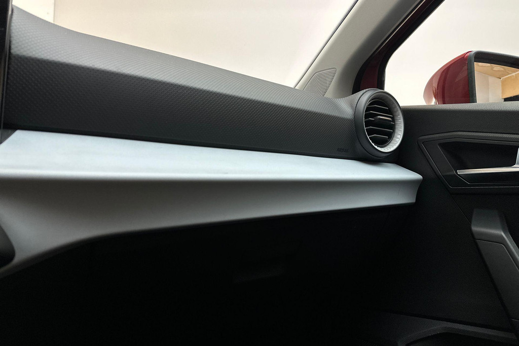 Seat Ibiza (JNL51R) met abonnement