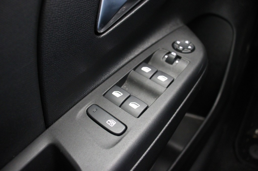 Opel CORSA-E (K317PS) met abonnement