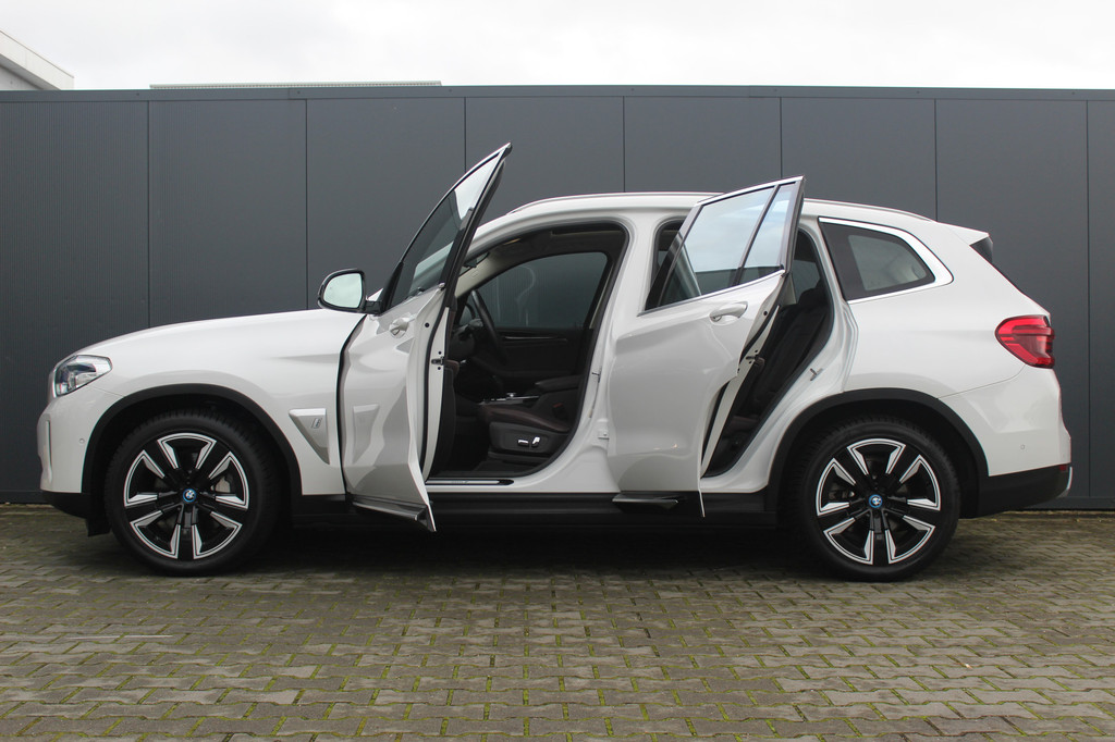 BMW iX3 (L873ZT) met abonnement