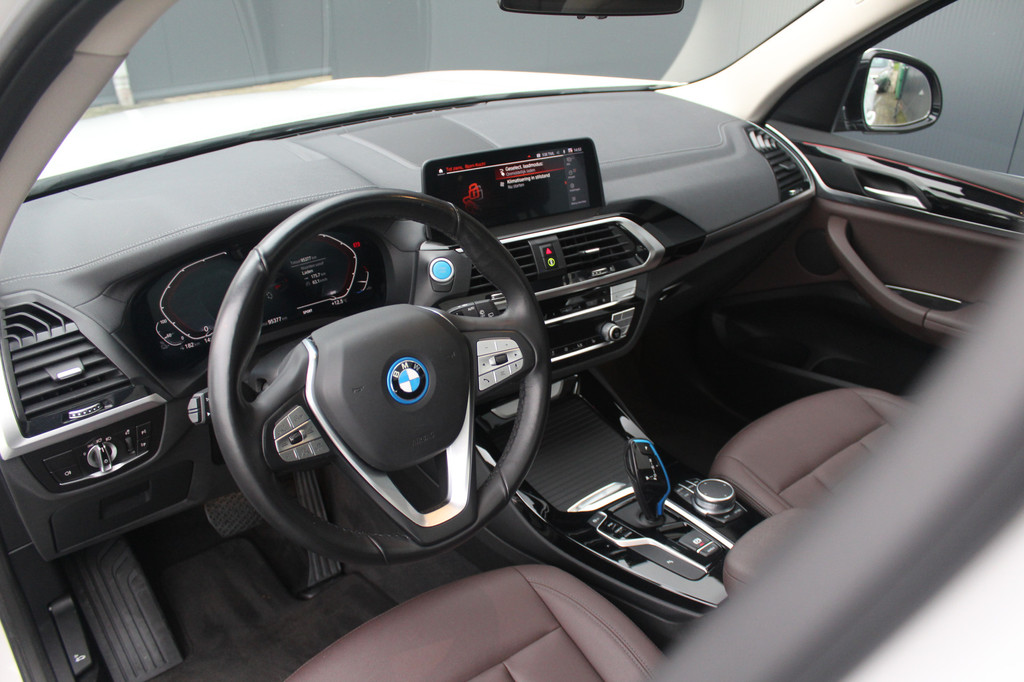 BMW iX3 (L873ZT) met abonnement