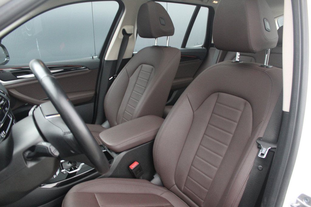 BMW iX3 (L873ZT) met abonnement