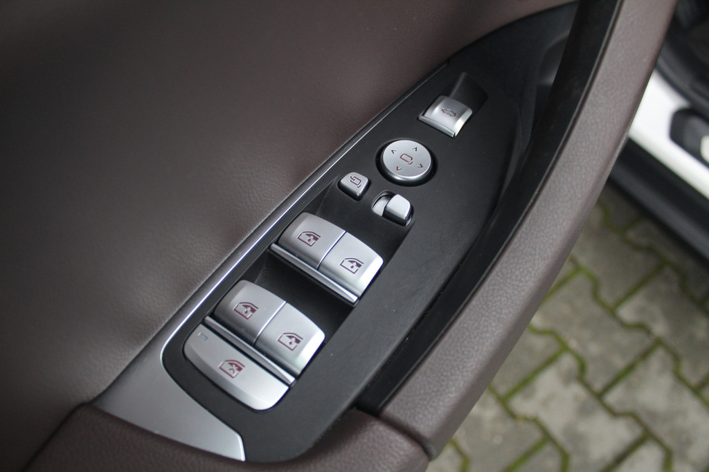 BMW iX3 (L873ZT) met abonnement