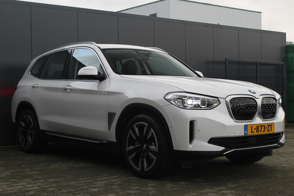 BMW iX3 (L873ZT) met abonnement