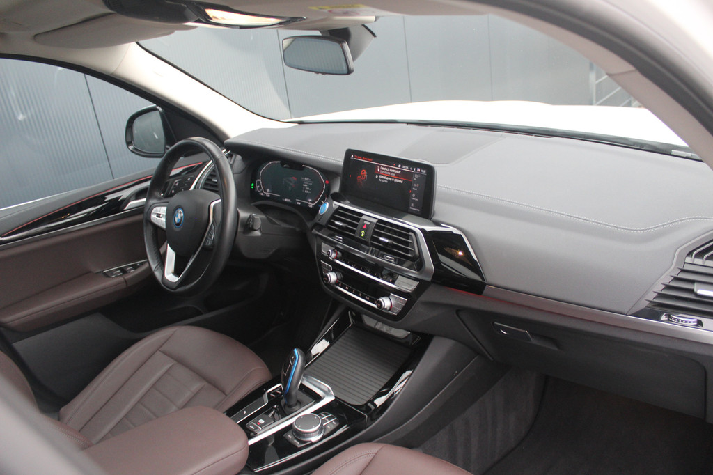 BMW iX3 (L873ZT) met abonnement