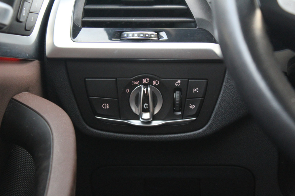 BMW iX3 (L873ZT) met abonnement