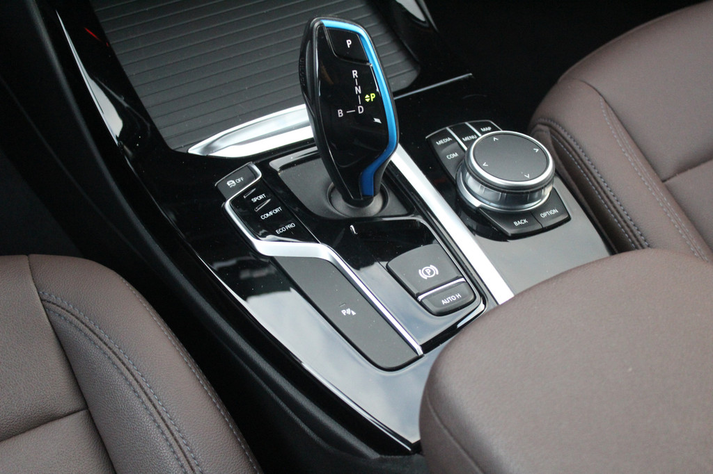 BMW iX3 (L873ZT) met abonnement