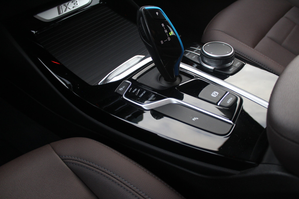 BMW iX3 (L873ZT) met abonnement
