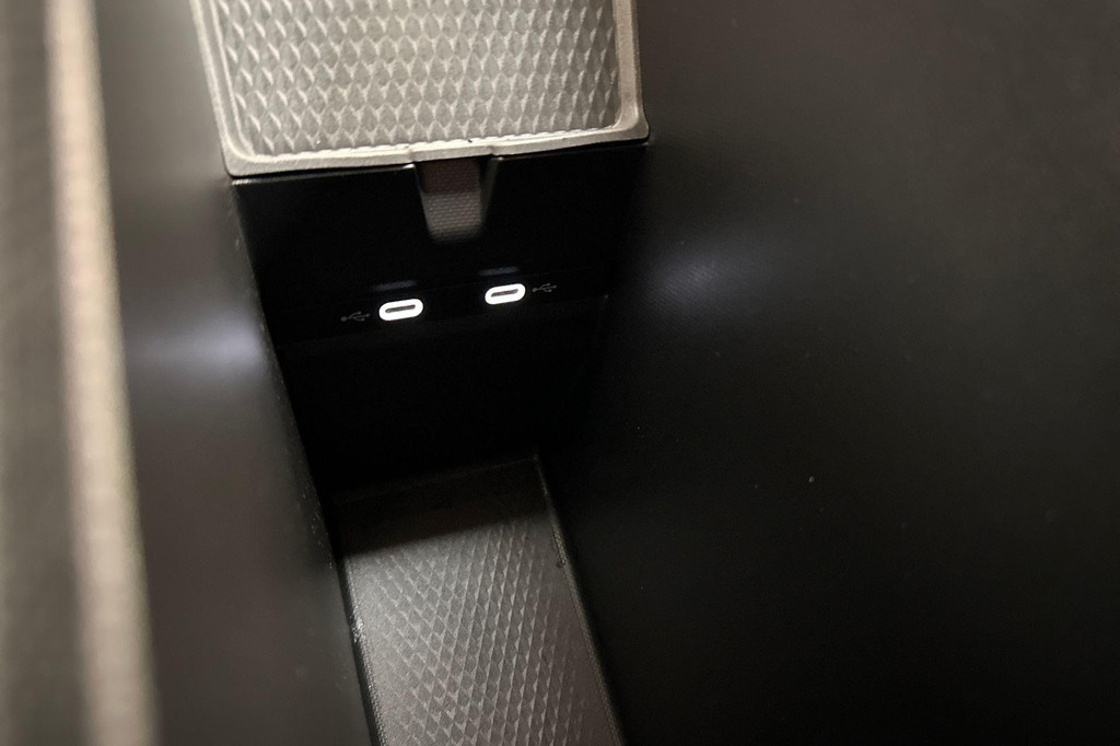 CUPRA Born (R273XV) met abonnement