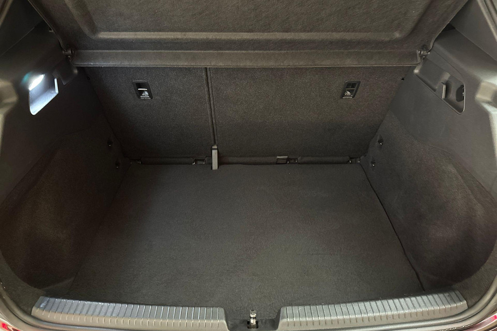 CUPRA Born (R273XV) met abonnement