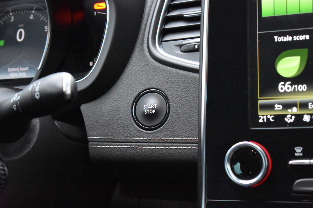 Renault Grand Scénic (S037JT) met abonnement