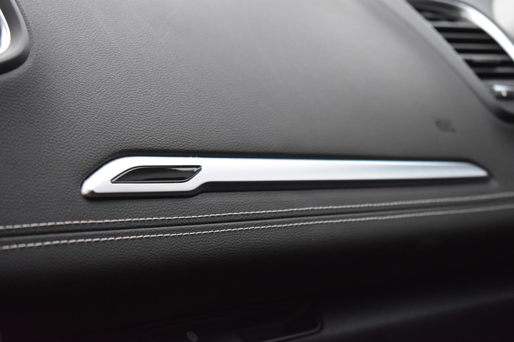 Renault Grand Scénic (S037JT) met abonnement