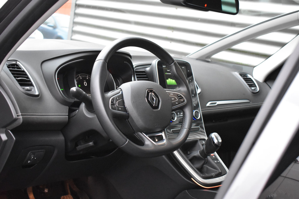 Renault Grand Scénic (S037JT) met abonnement