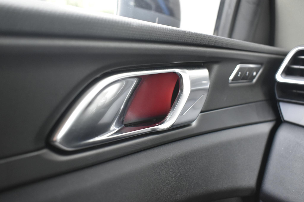 Lynk & Co 01 (JPD63T) met abonnement