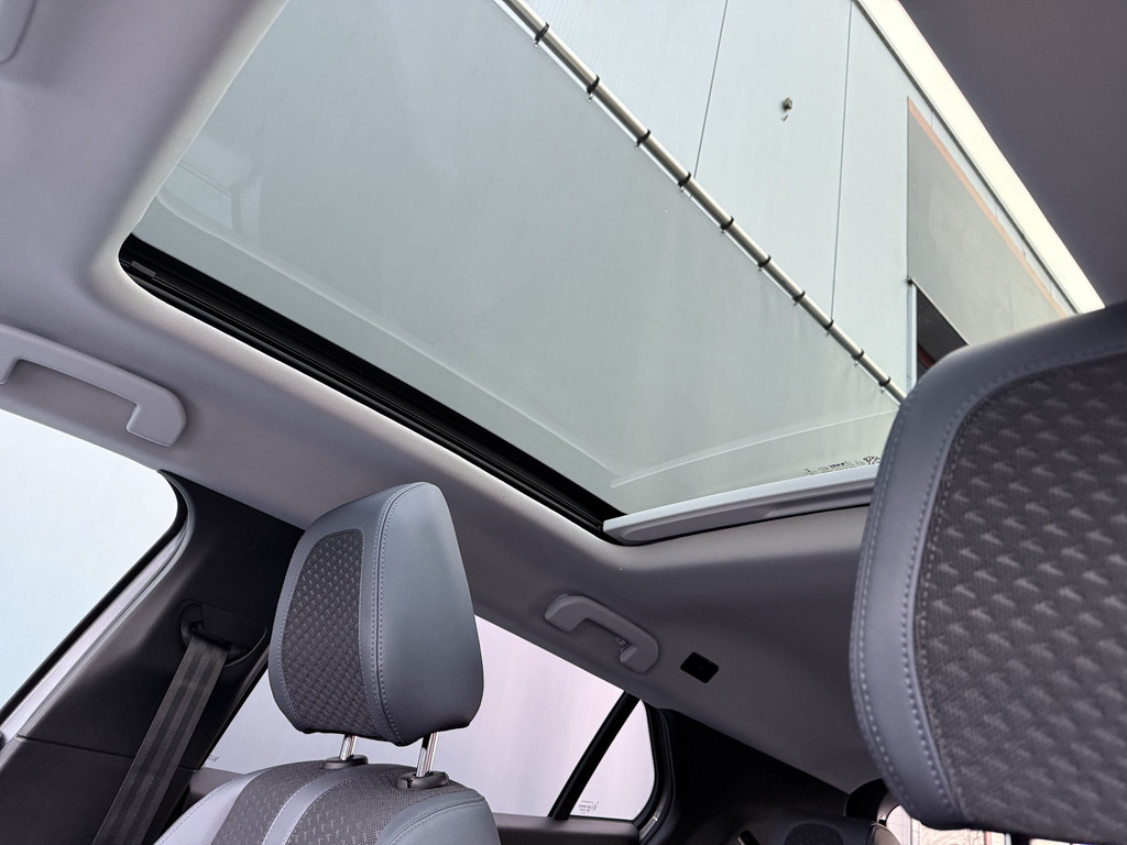 Peugeot e-2008 (J321ZP) met abonnement