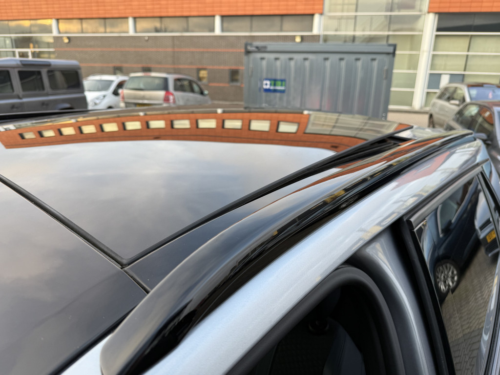 Peugeot e-2008 (J321ZP) met abonnement