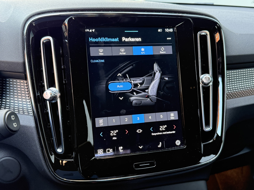 Volvo XC40 (J134ZG) met abonnement