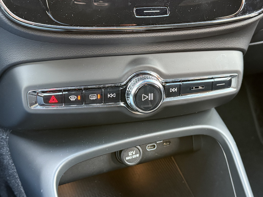 Volvo XC40 (J134ZG) met abonnement