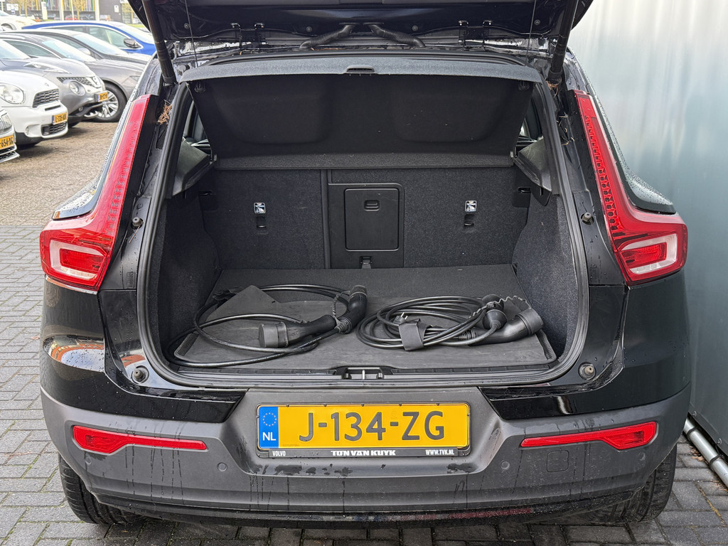 Volvo XC40 (J134ZG) met abonnement