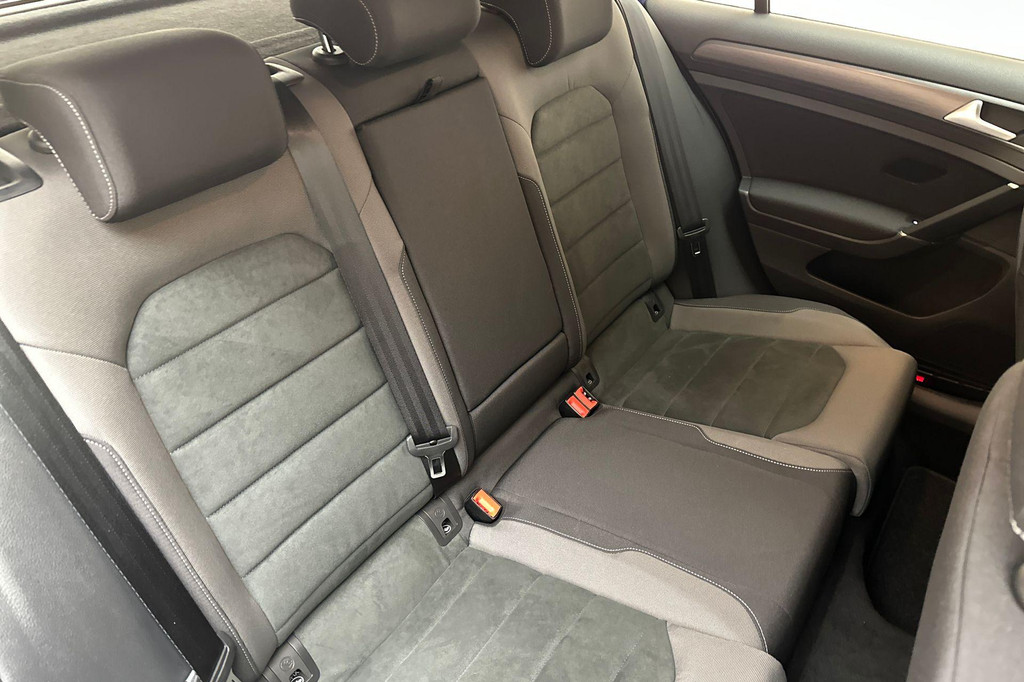 Volkswagen Golf (H723PF) met abonnement