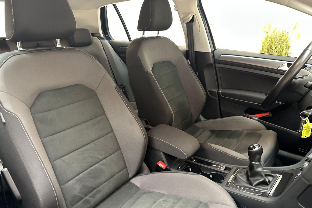 Volkswagen Golf (H723PF) met abonnement