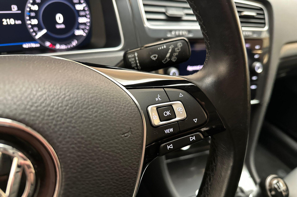 Volkswagen Golf (H723PF) met abonnement