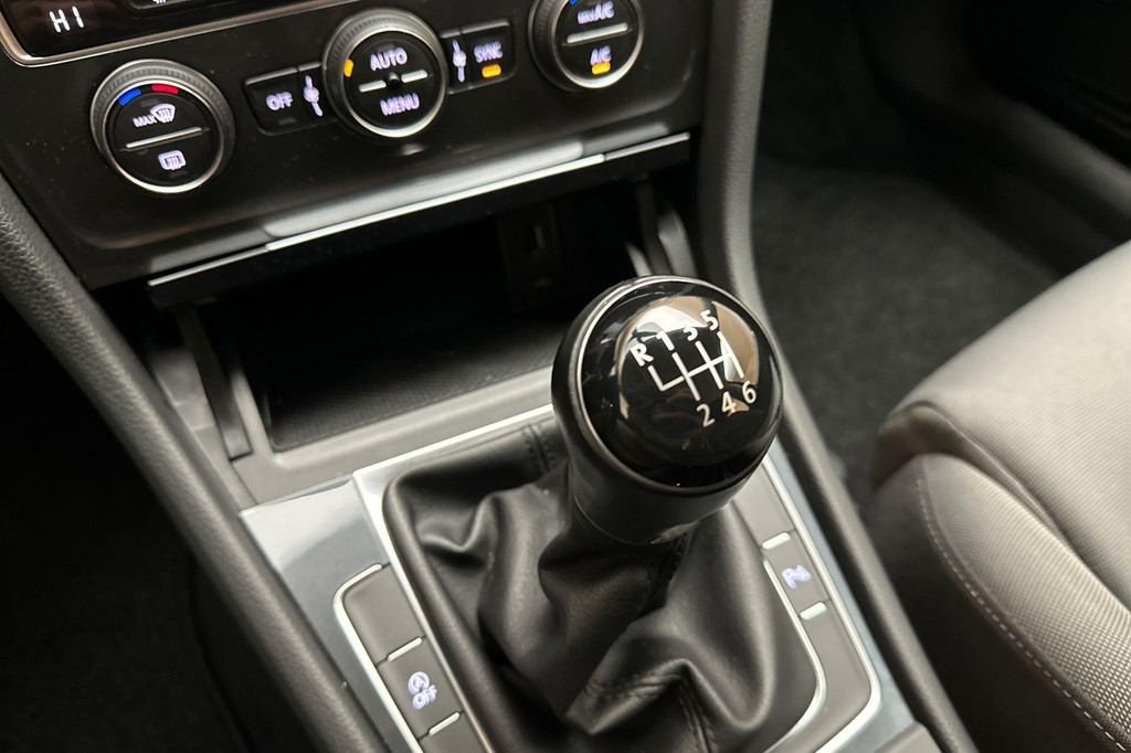 Volkswagen Golf (H723PF) met abonnement