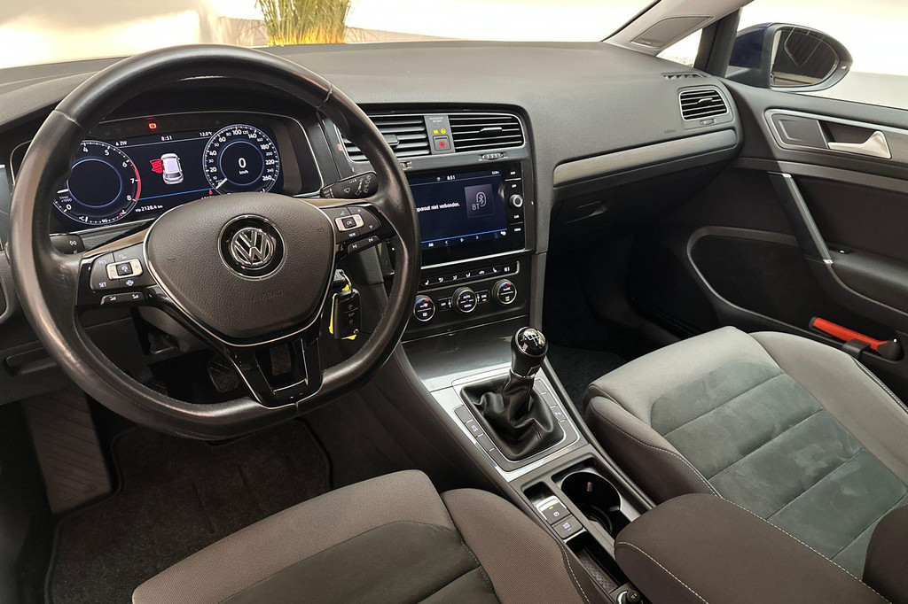 Volkswagen Golf (H723PF) met abonnement