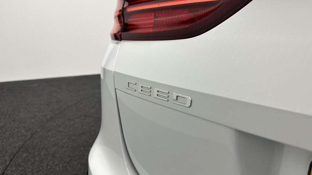 Kia Ceed Sportswagon (R285VX) met abonnement