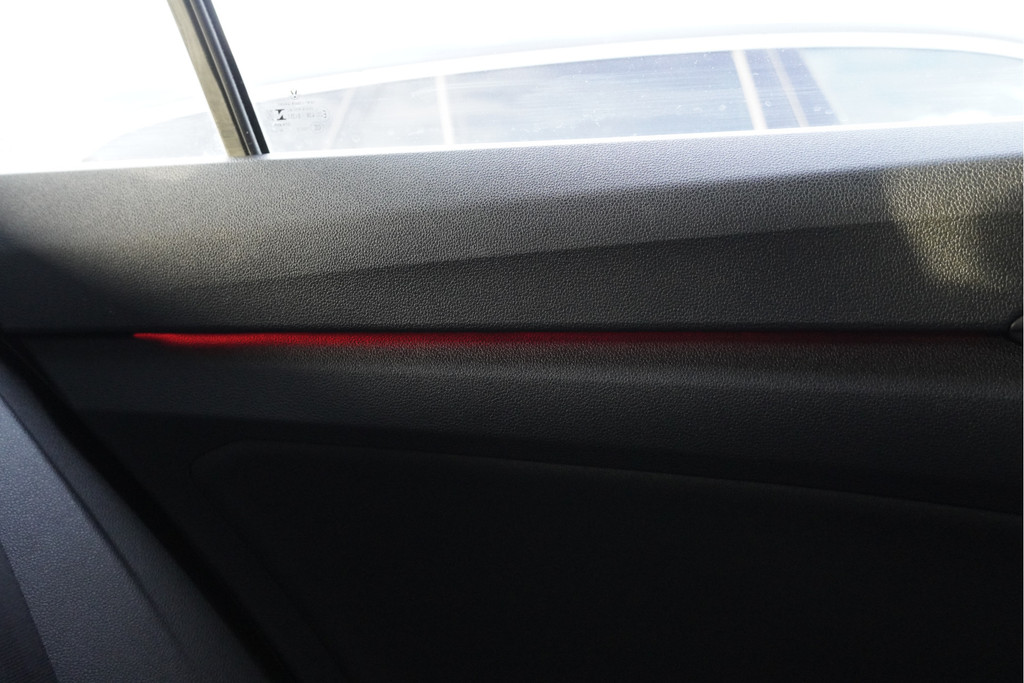 Volkswagen Golf (J188PL) met abonnement