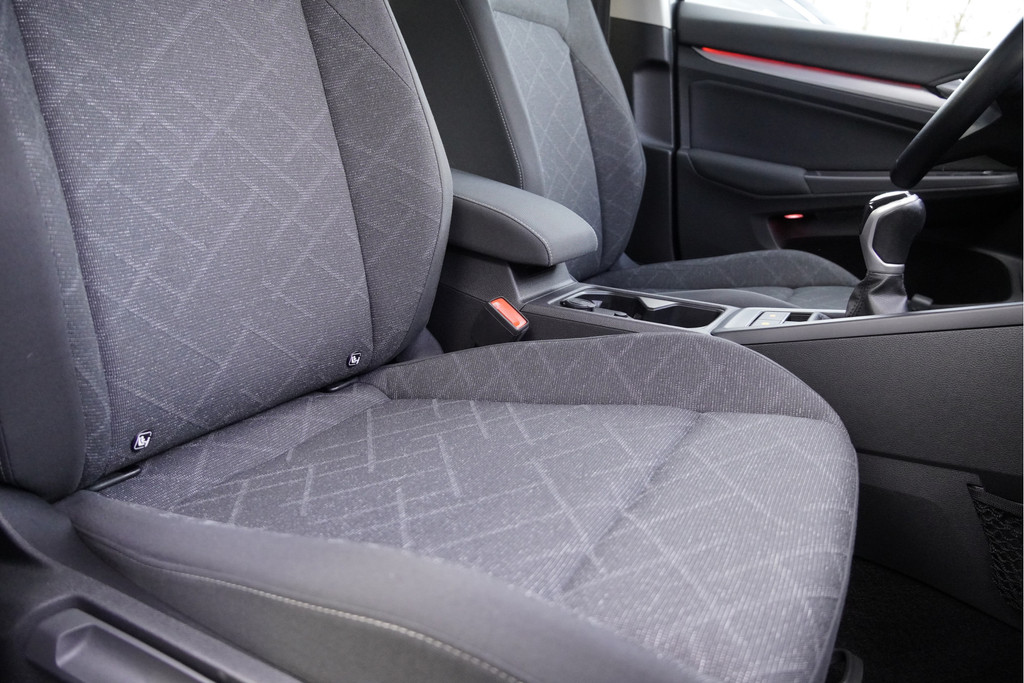 Volkswagen Golf (J188PL) met abonnement