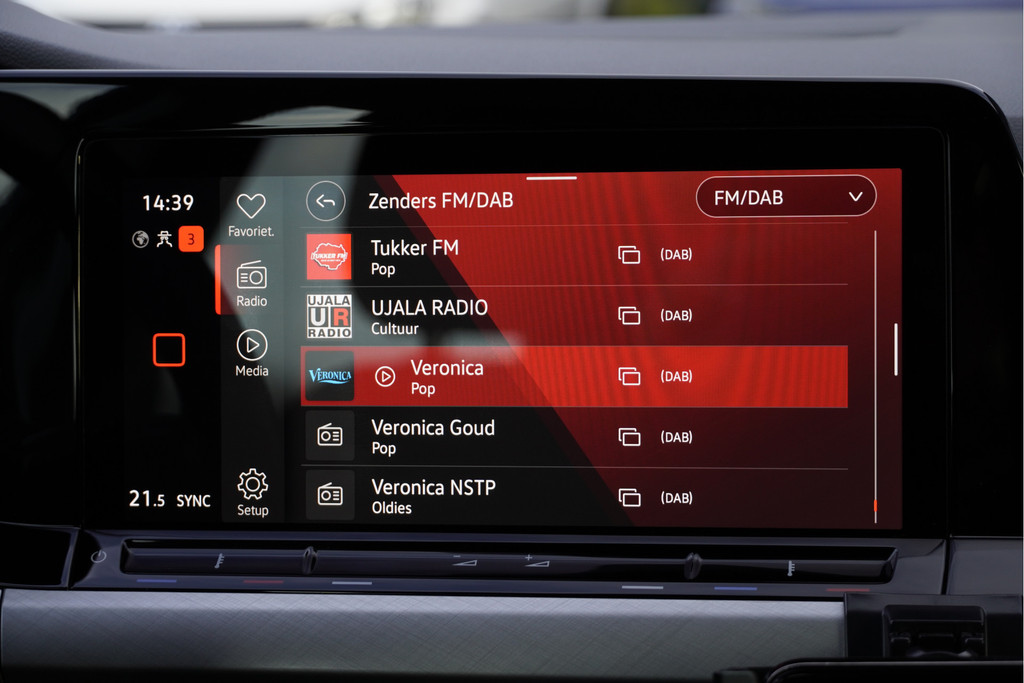 Volkswagen Golf (J188PL) met abonnement