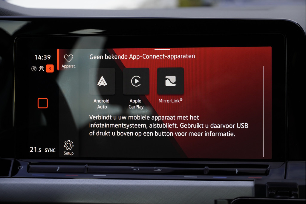 Volkswagen Golf (J188PL) met abonnement