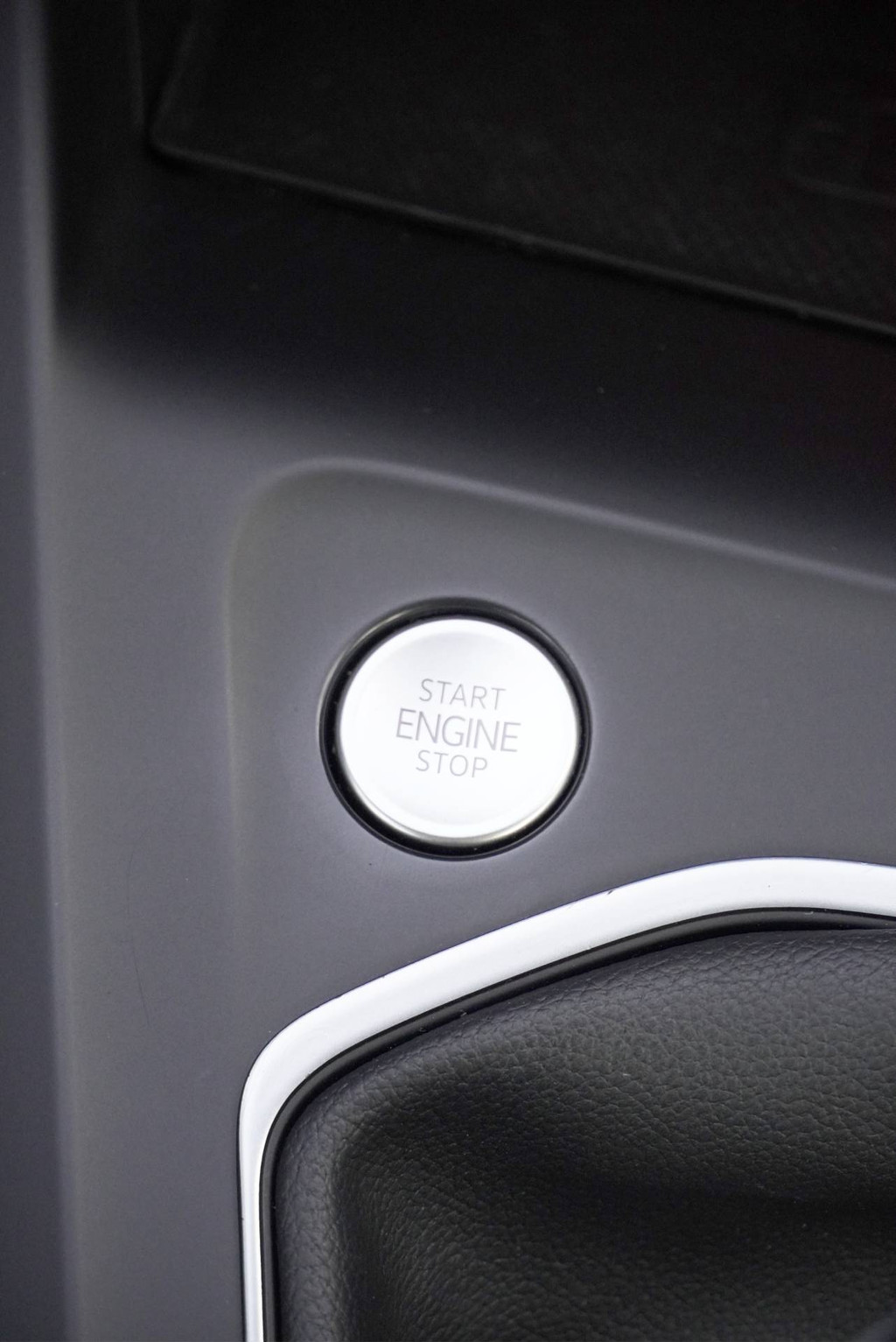 Volkswagen Golf (J188PL) met abonnement