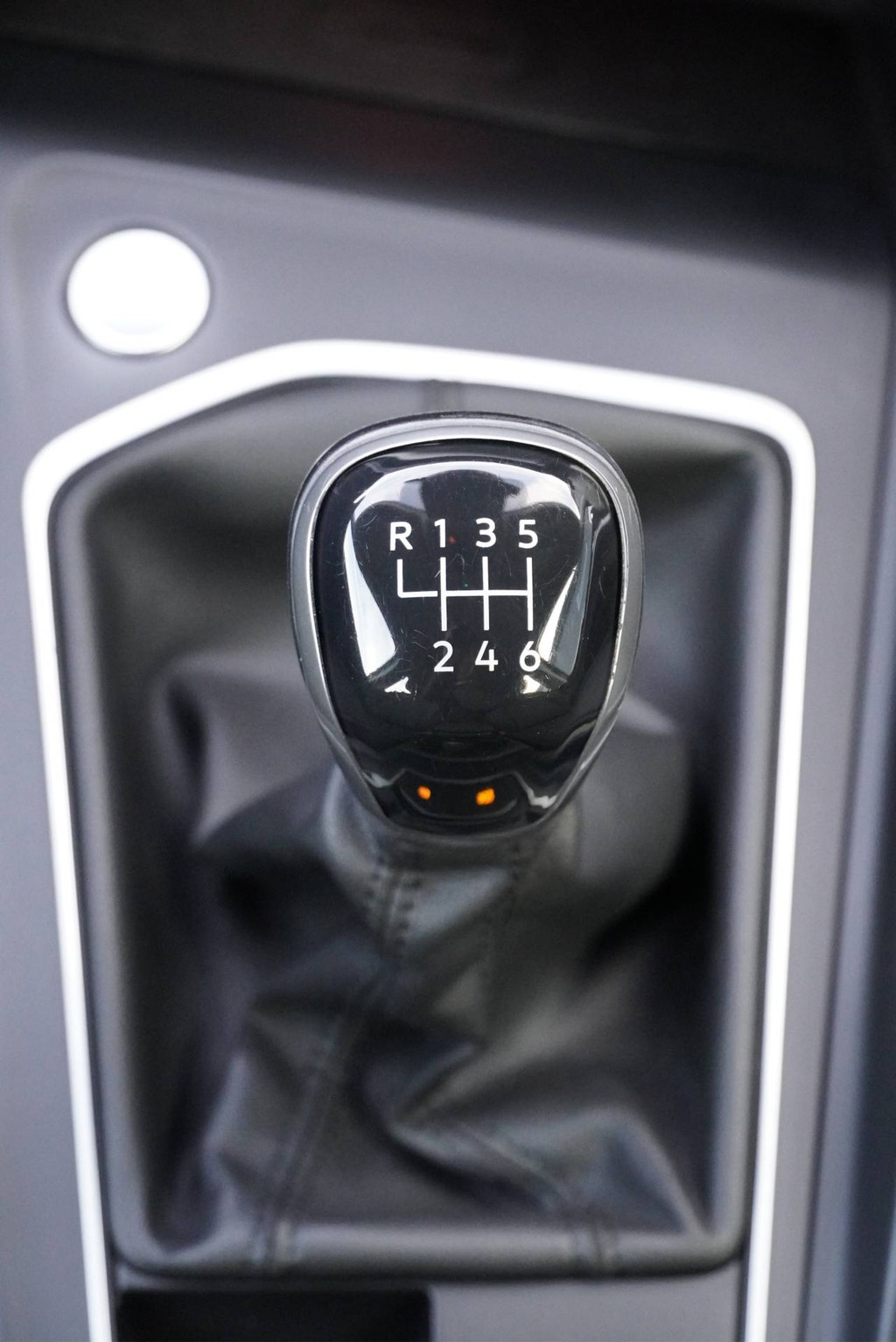 Volkswagen Golf (J188PL) met abonnement